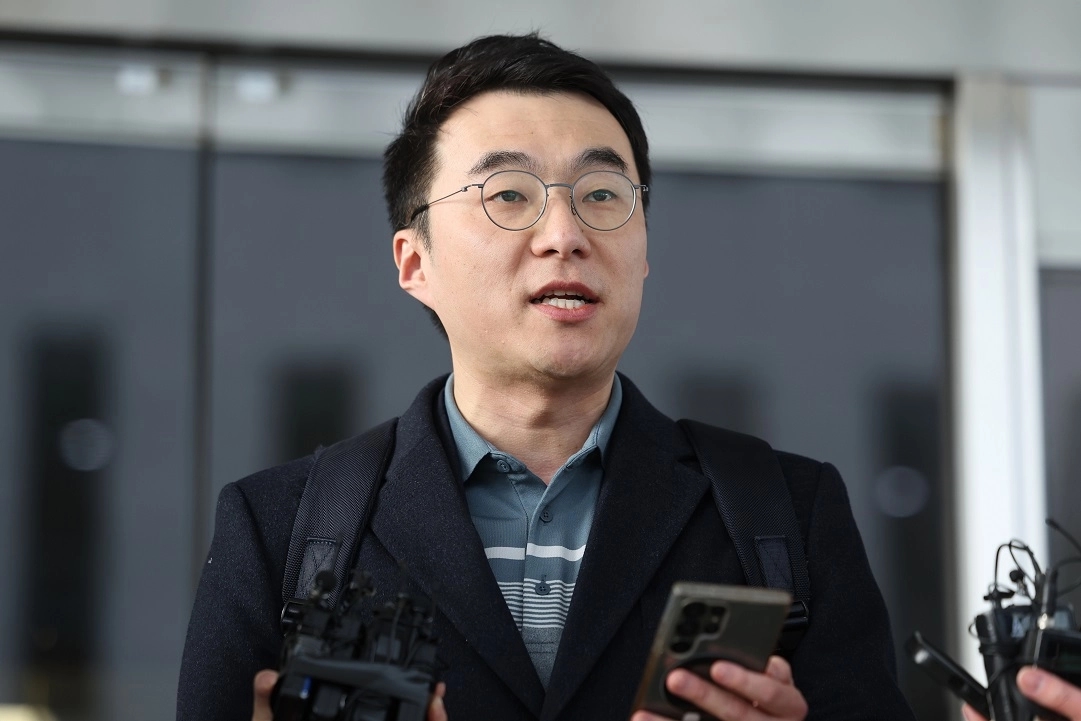 "재산 등록 의무 없어"