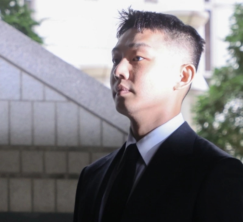 유아인
