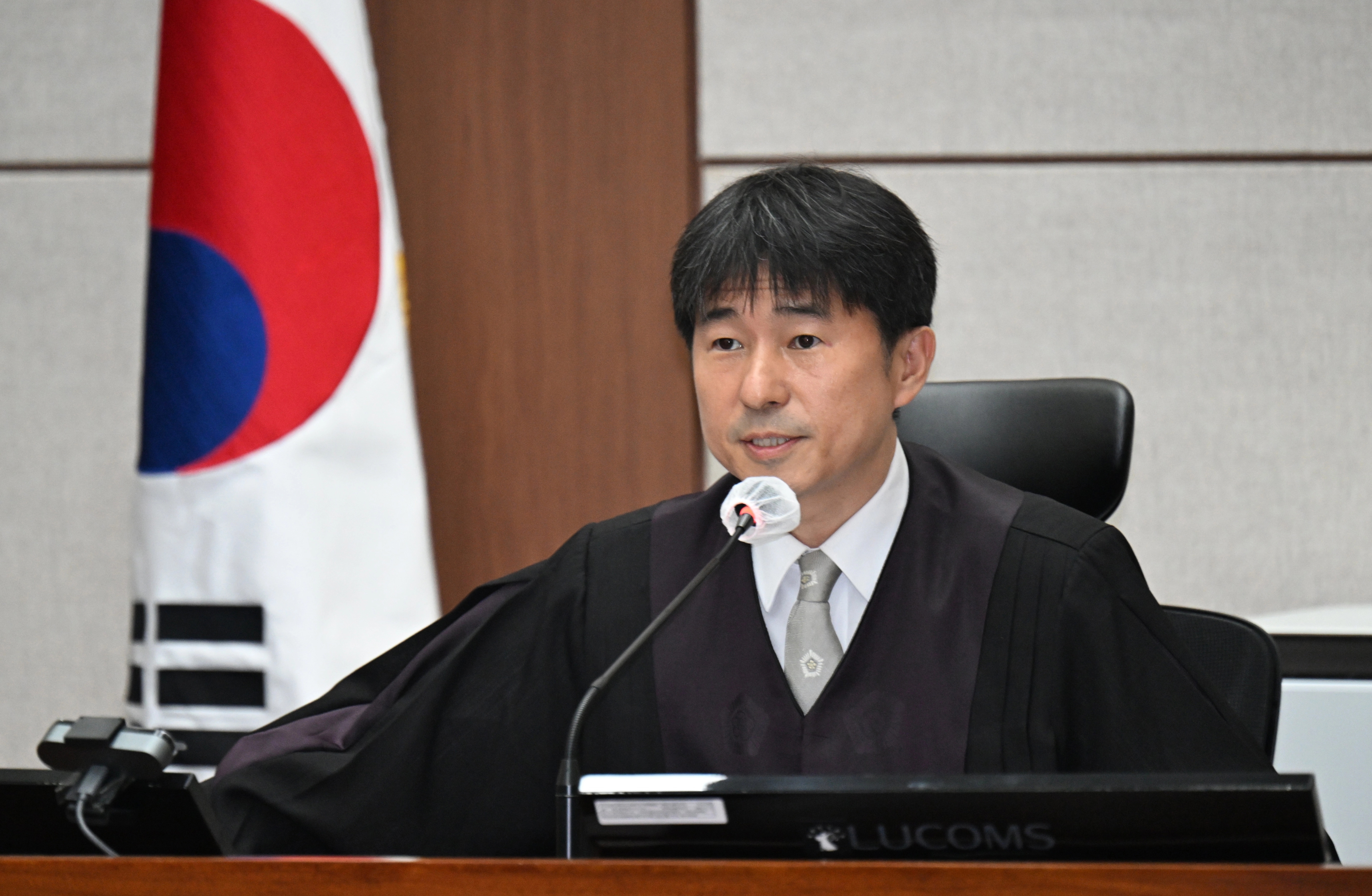 지귀연