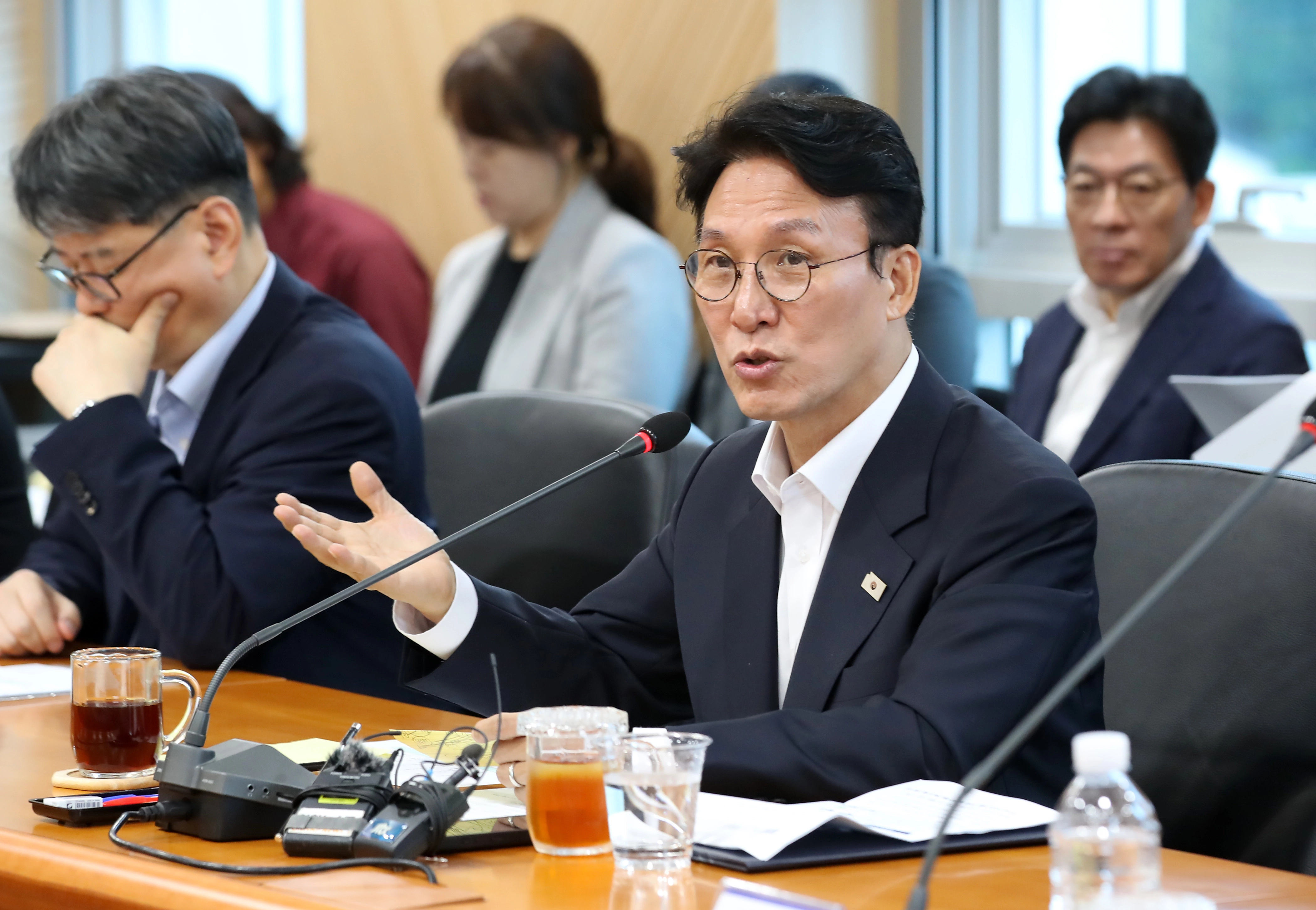 김민석