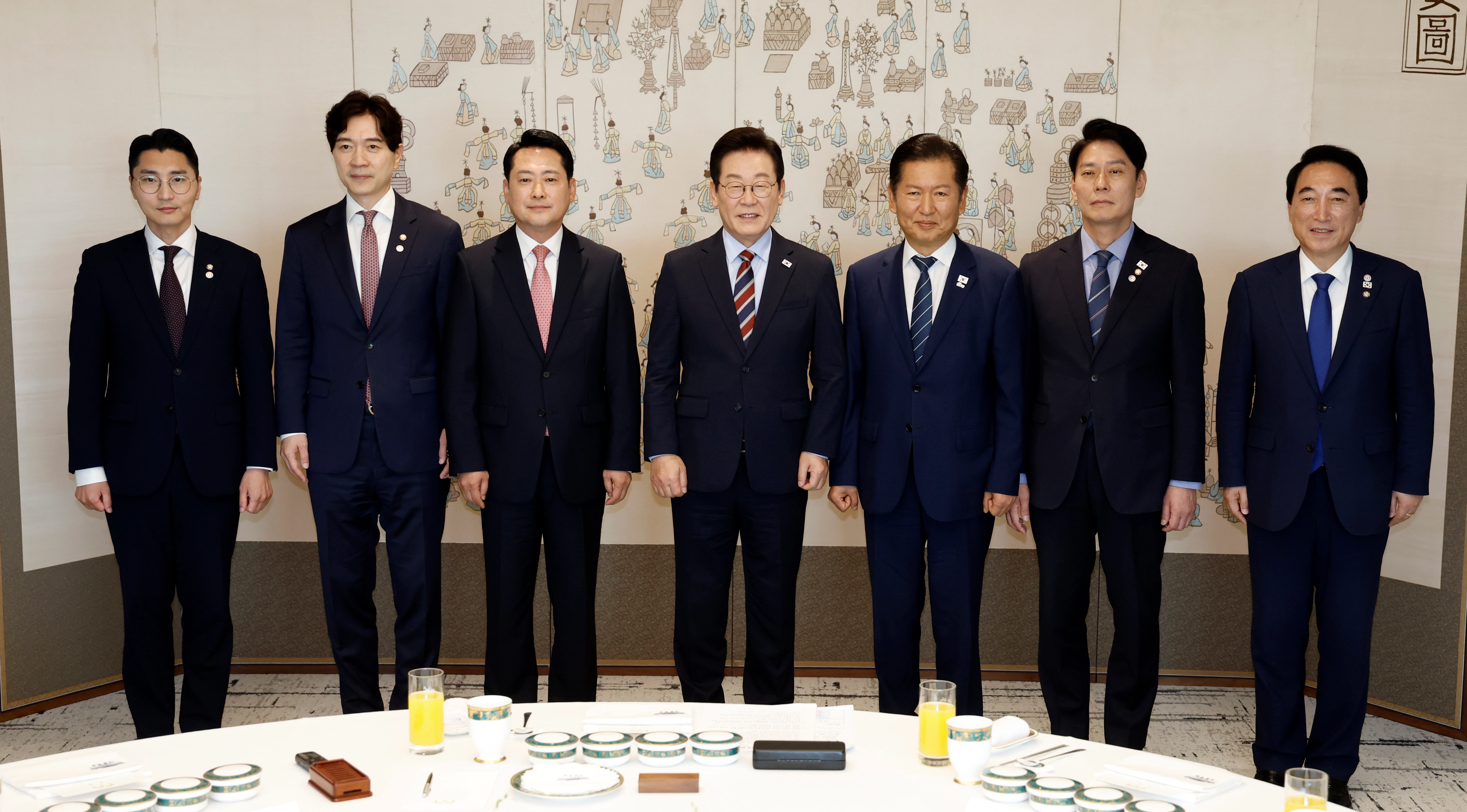 여야