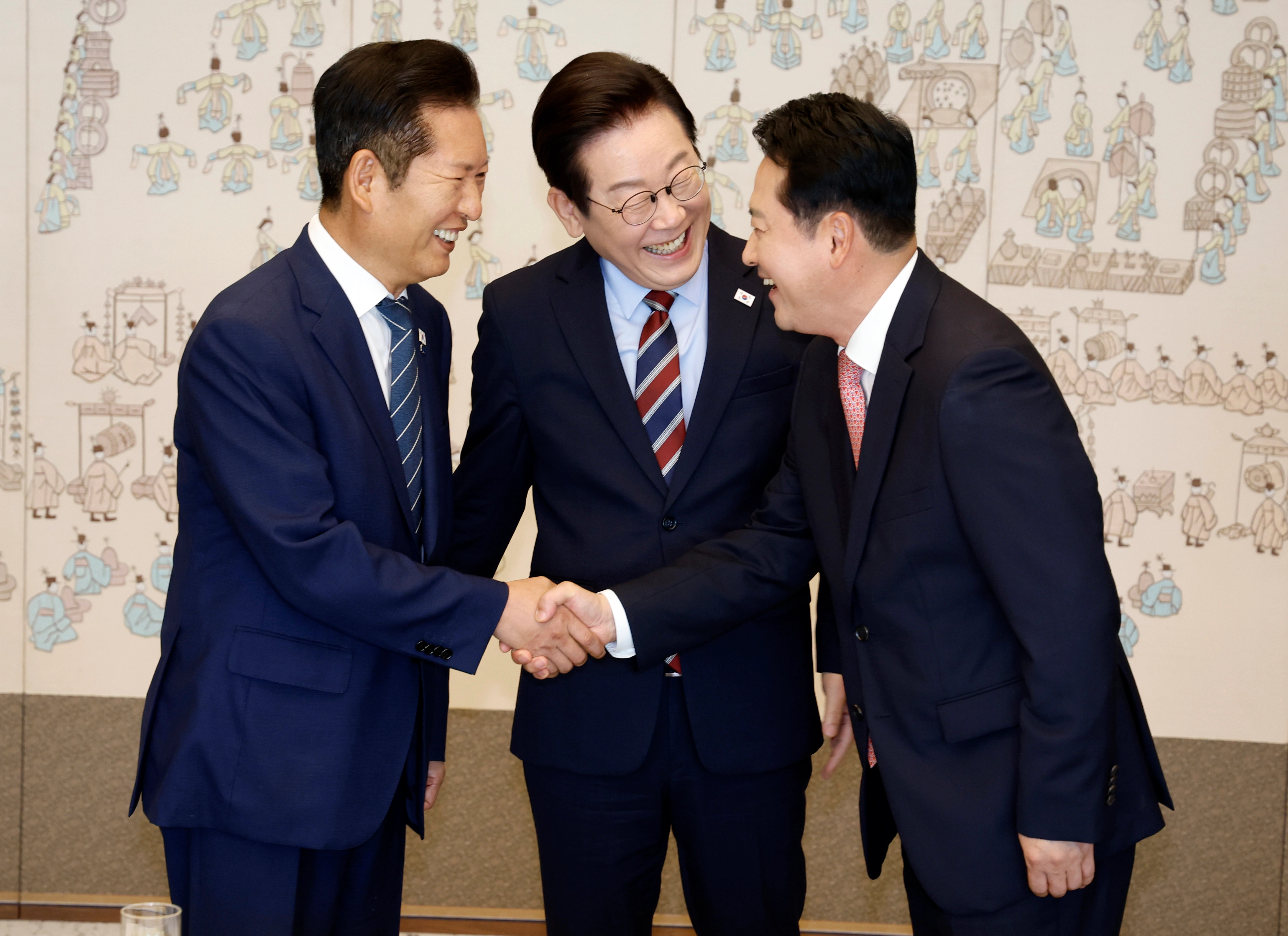 여야