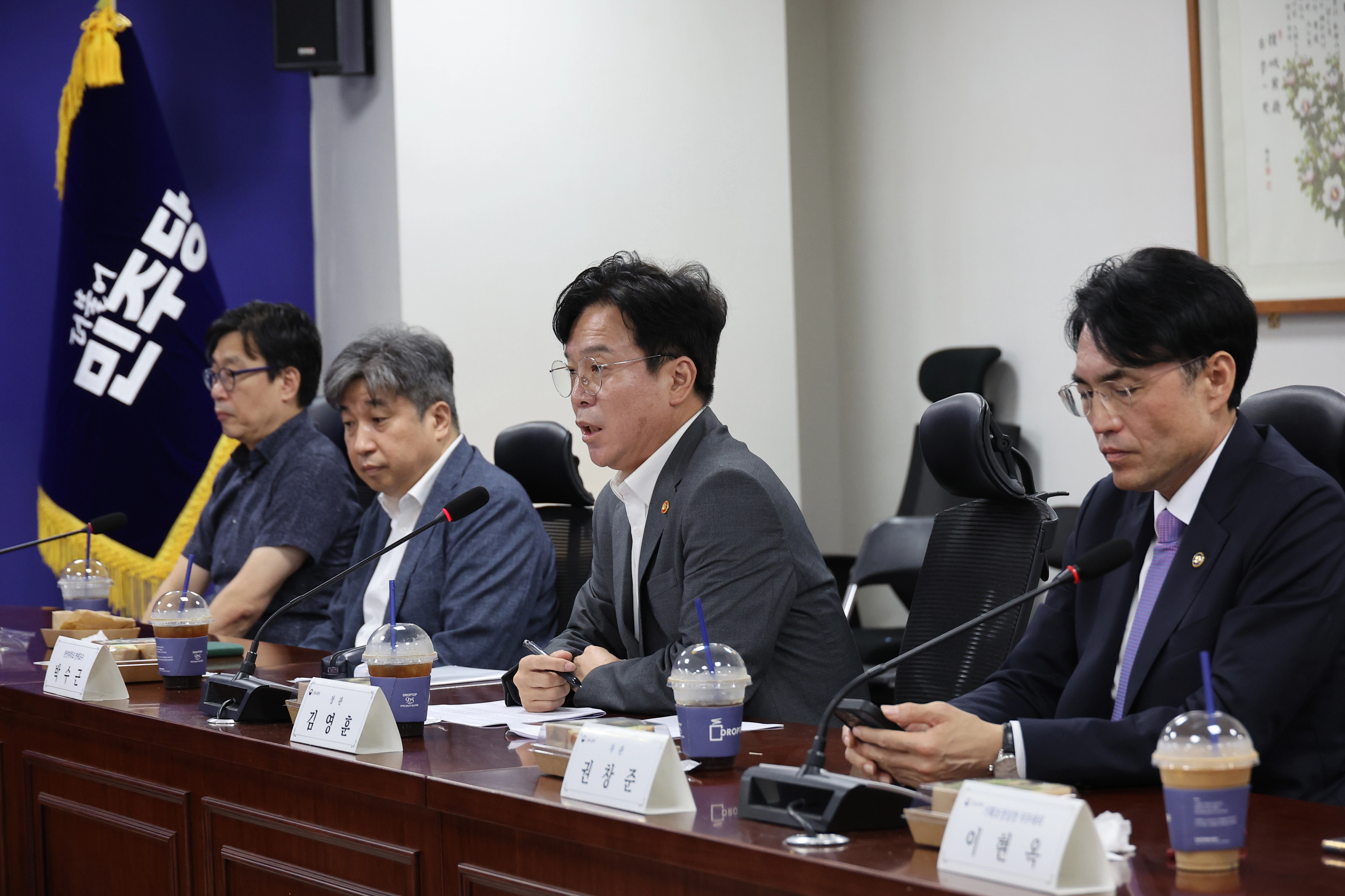 발언하는 김영훈 고용노동부 장관