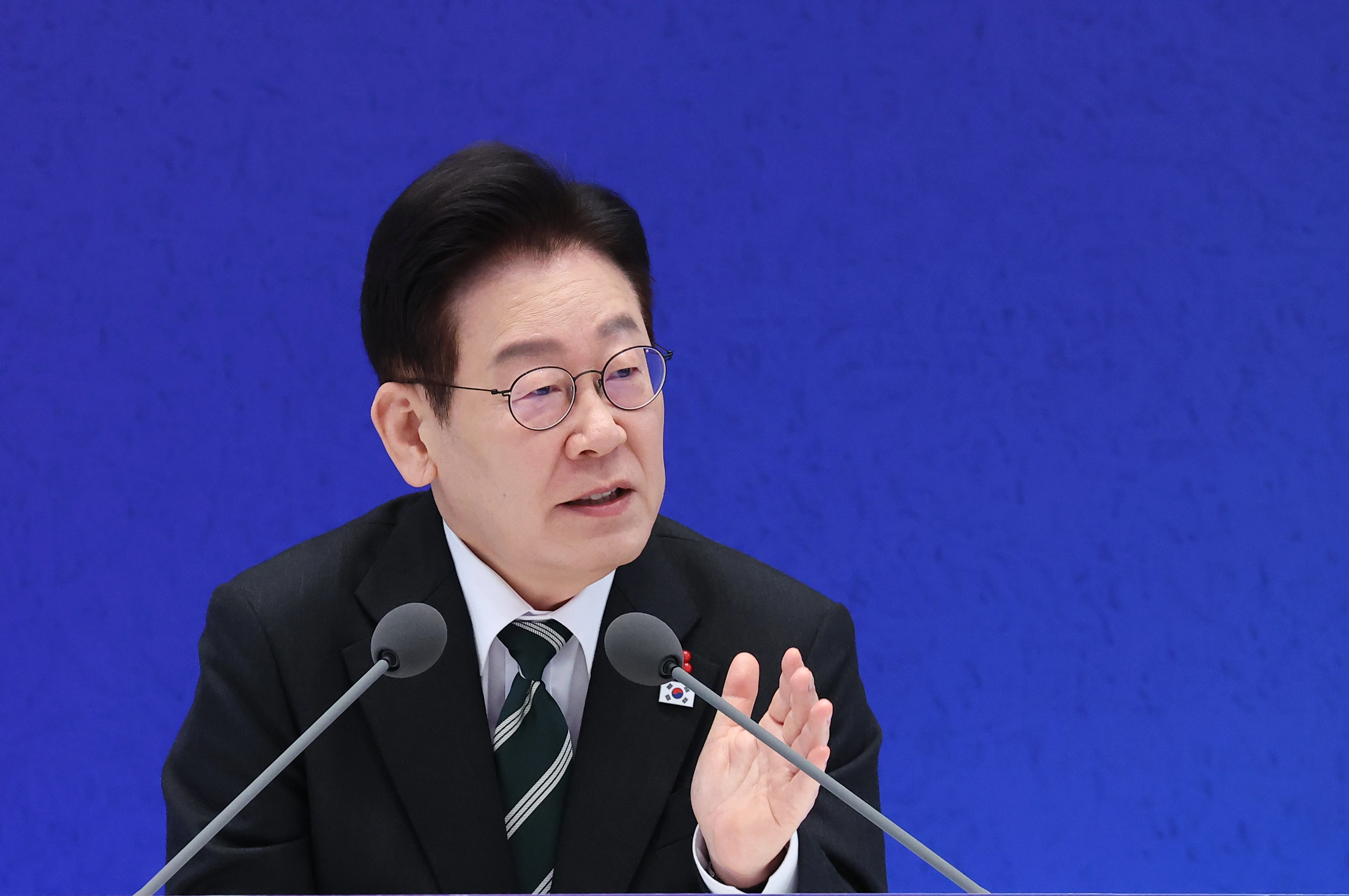 이재명 대통령이 21일 청와대 영빈관에서 열린 신년기자회견에서 발언하고 있다. 2026.1.21