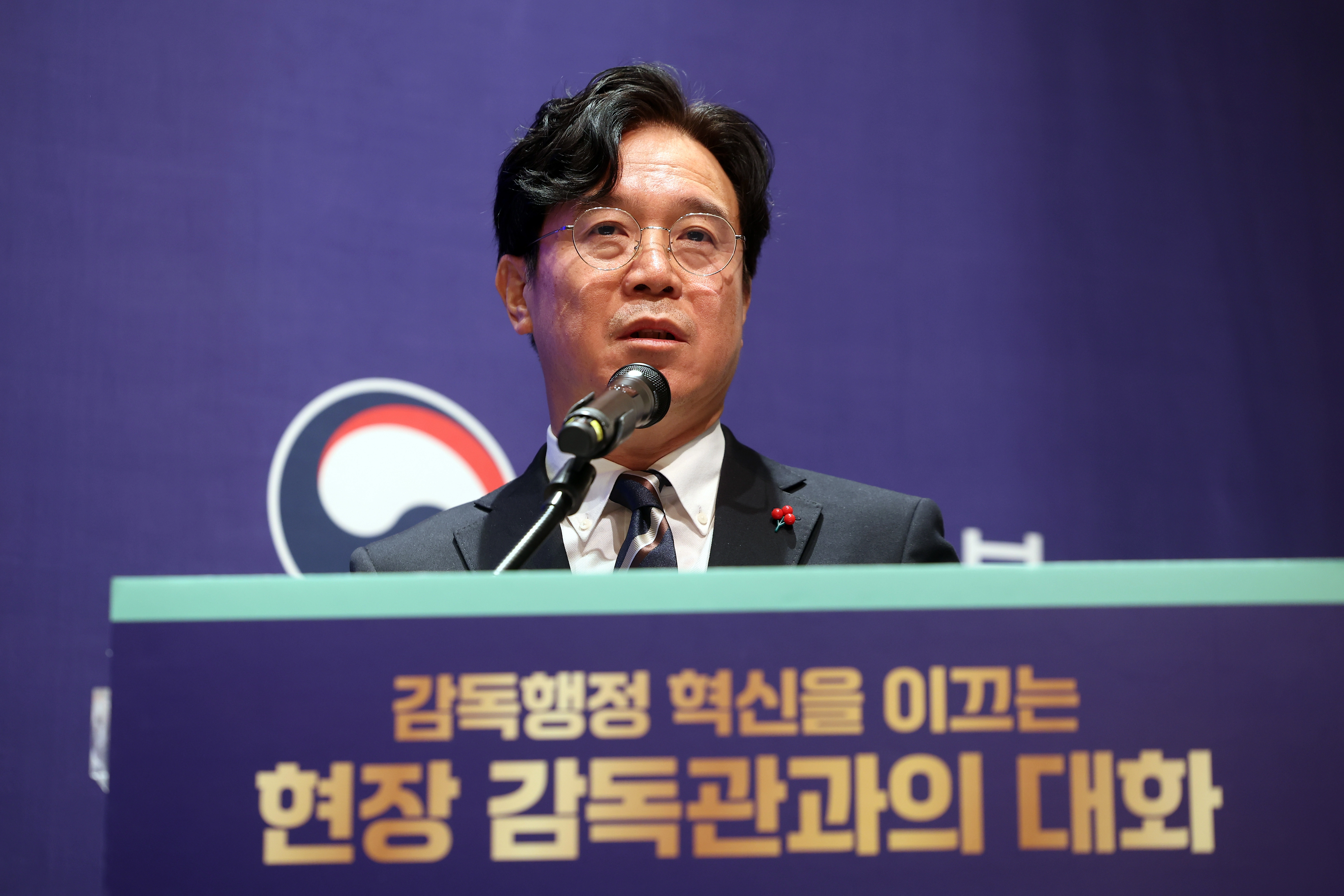 임금체불과 산업재해 등을 근절하기 위해 고용노동부가 올해 감독 사업장을 작년보다 약 1.7배 확대한다.