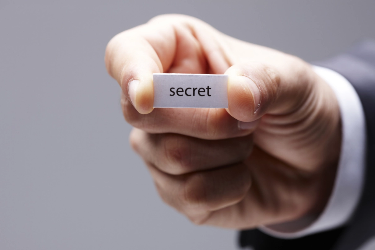  수사기관이 변호사에게 의뢰인 관련 서류나 자료의 공개, 제출, 열람을 요구하는 것을 원칙적으로 금지하는 효과를 갖도록 했