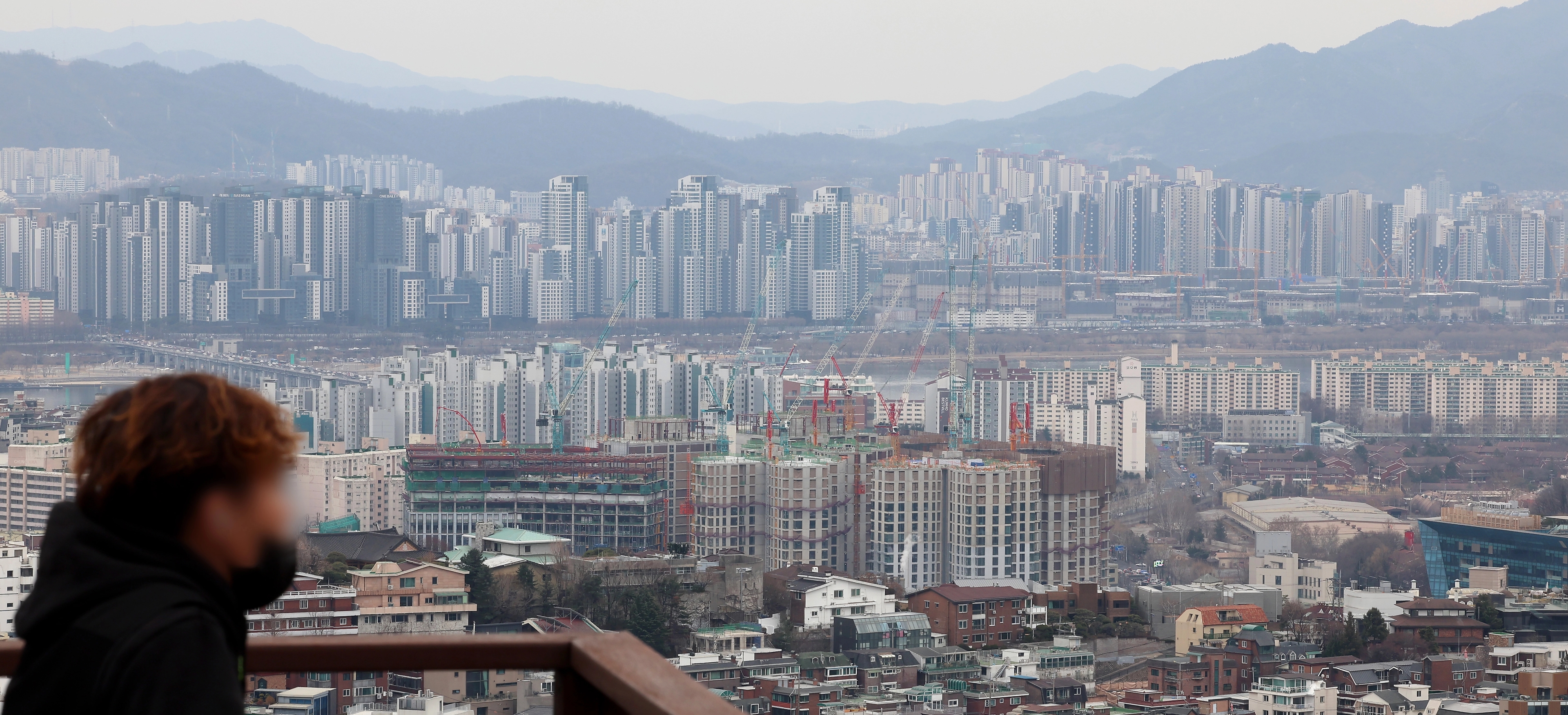 서울 남산 전망대에서 바라본 아파트 단지 [연합뉴스 