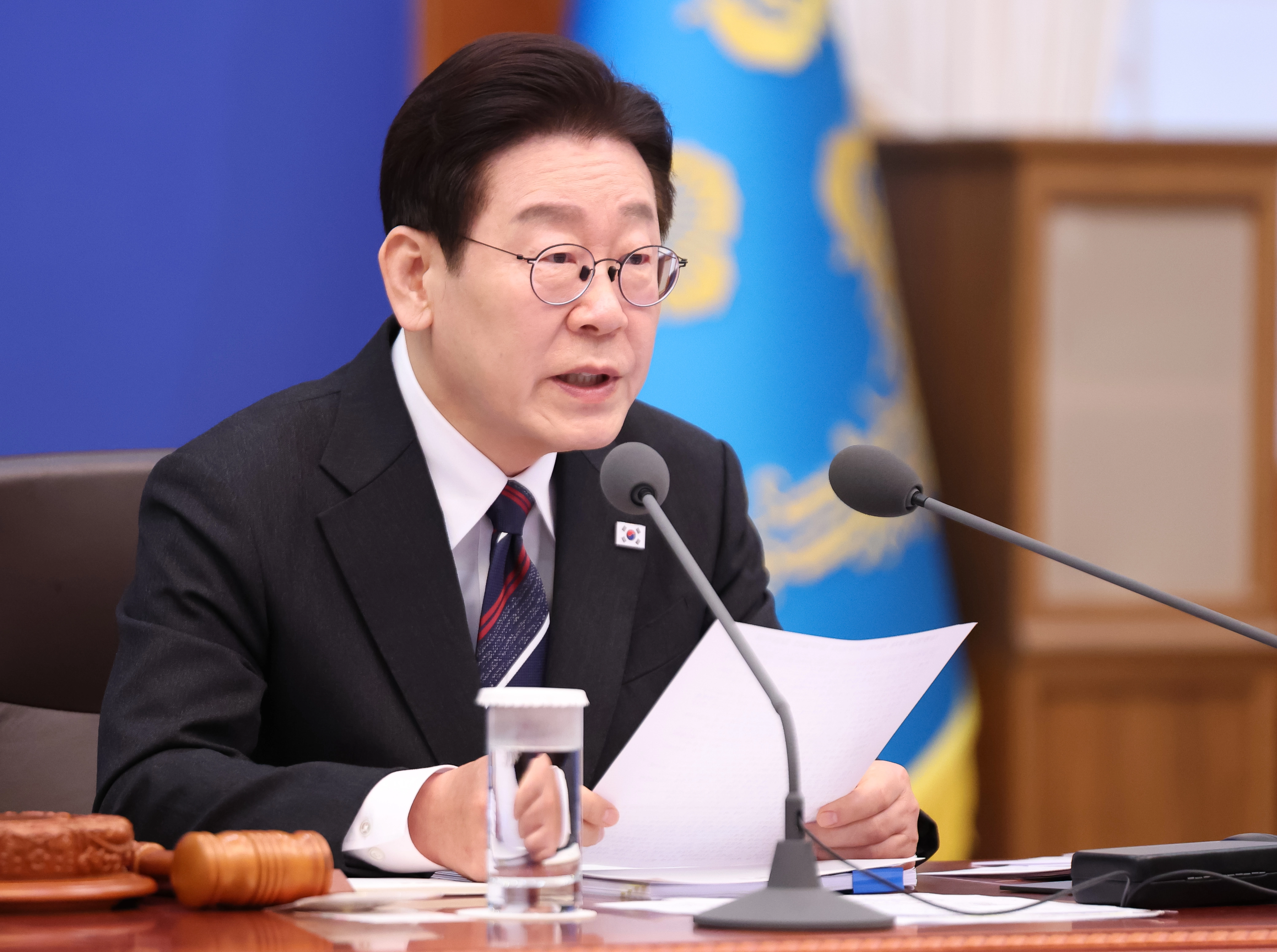 이재명 대통령은 18일 국내 투자자들을 만나 자본시장 안정화 및 체질 개선 방안을 논의한다.