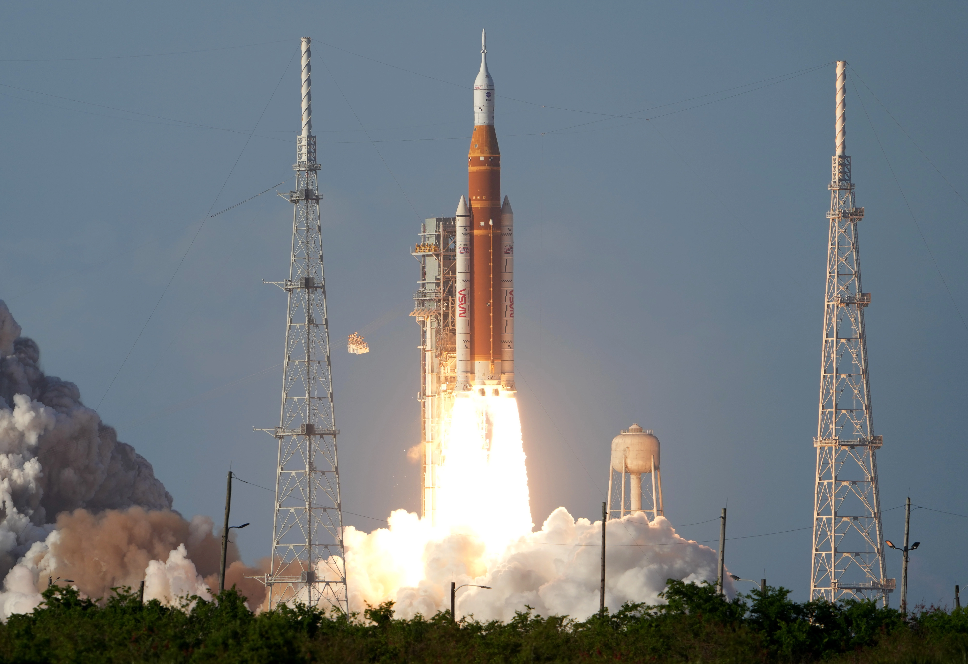 발사되는 아르테미스Ⅱ