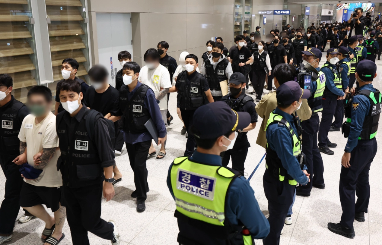 지난 10월 18일 캄보디아에서 송환된 한국인 구금자들