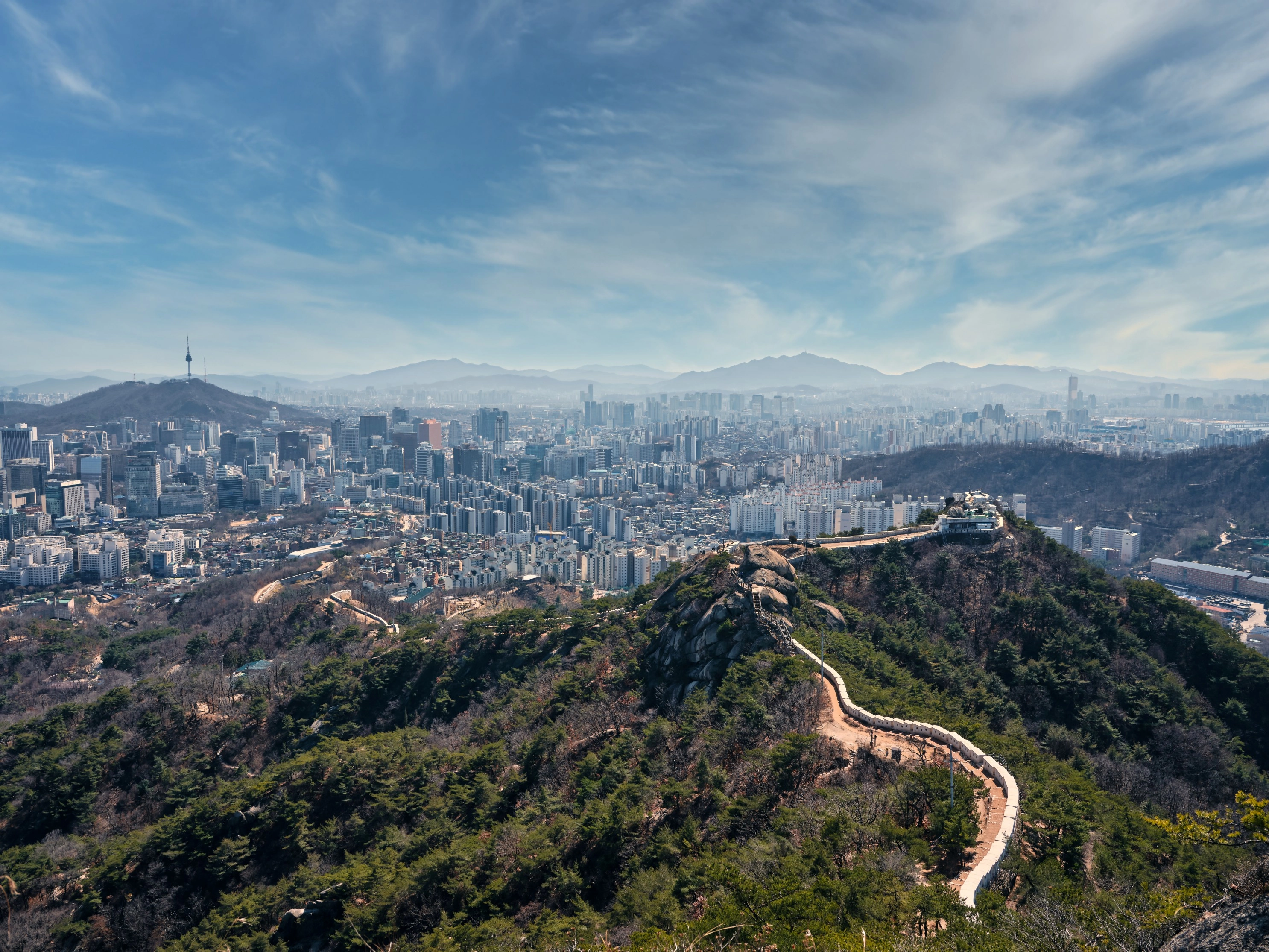 '한양의 수도성곽' 중 인왕곡성 구간